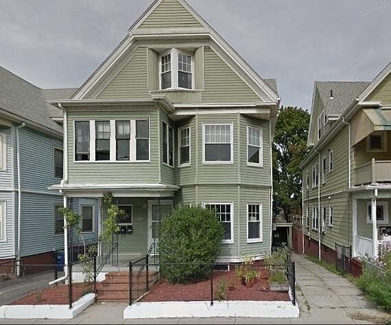 Foto del edificio - 229 Highland Ave