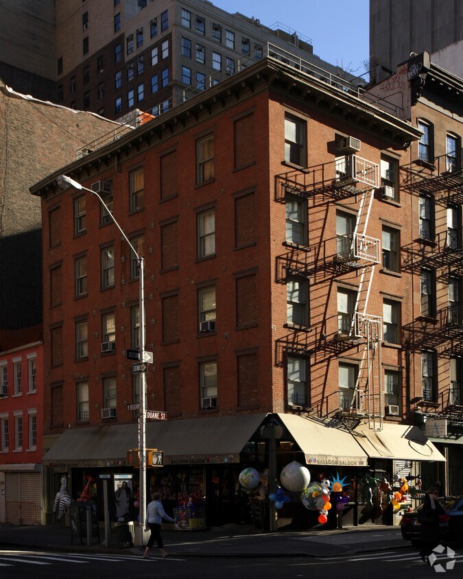 Building Photo - 133 W Broadway