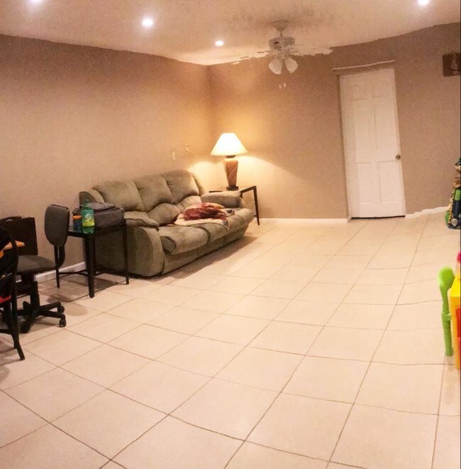 Foto del edificio - 413 Alamo Drive, Lakeland, FL 33813