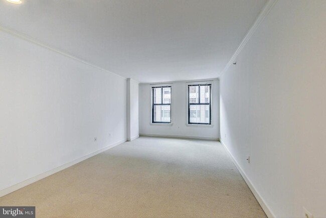 Foto del edificio - 631 D St NW