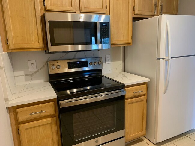 Foto del edificio - Newly Upgraded and Spacious 2B/2B Unfurnished Condo near Beach in Destin!