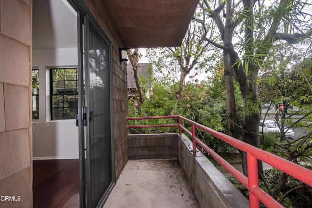 Foto del edificio - 787 Magnolia Ave