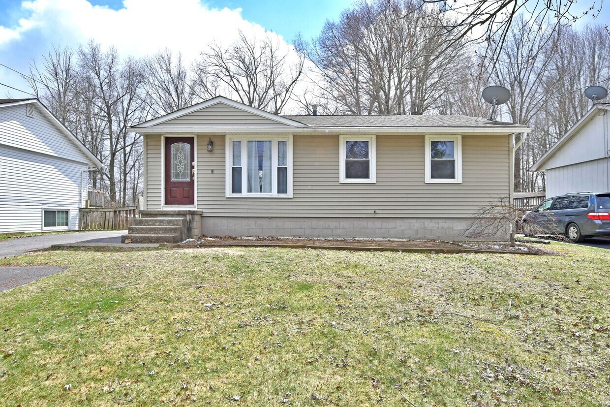 7646 Venice Dr, Warren, OH 44484 House Rental in Warren, OH