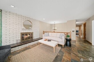 Building Photo - 1622 Horselake Rd