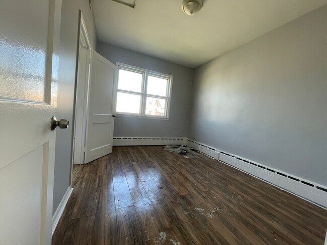 Building Photo - 579 Avenue A