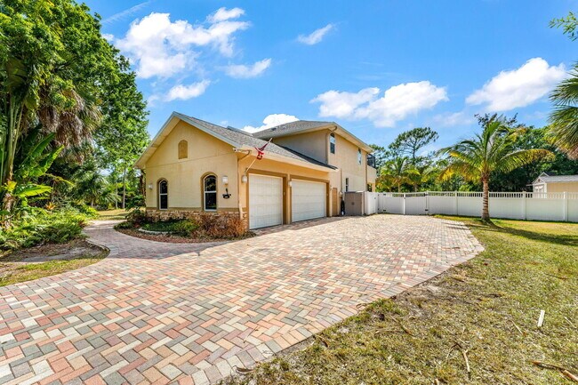 Foto del edificio - 2300 Duncil Ln
