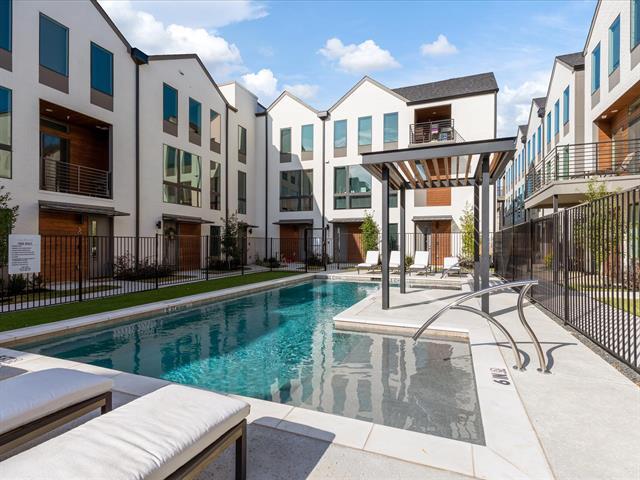 Building Photo - 4426 Cabell Dr