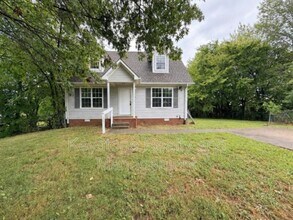 Building Photo - 2050 Carneal Ln