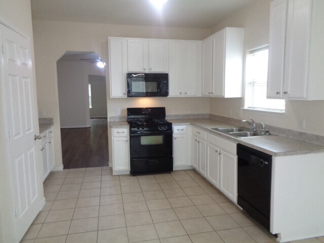 Foto del edificio - 6702 Castle Terrace Ct