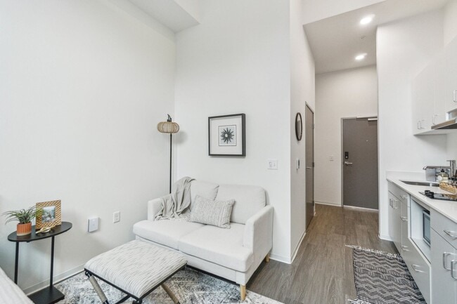 Building Photo - Koz at Othello Station