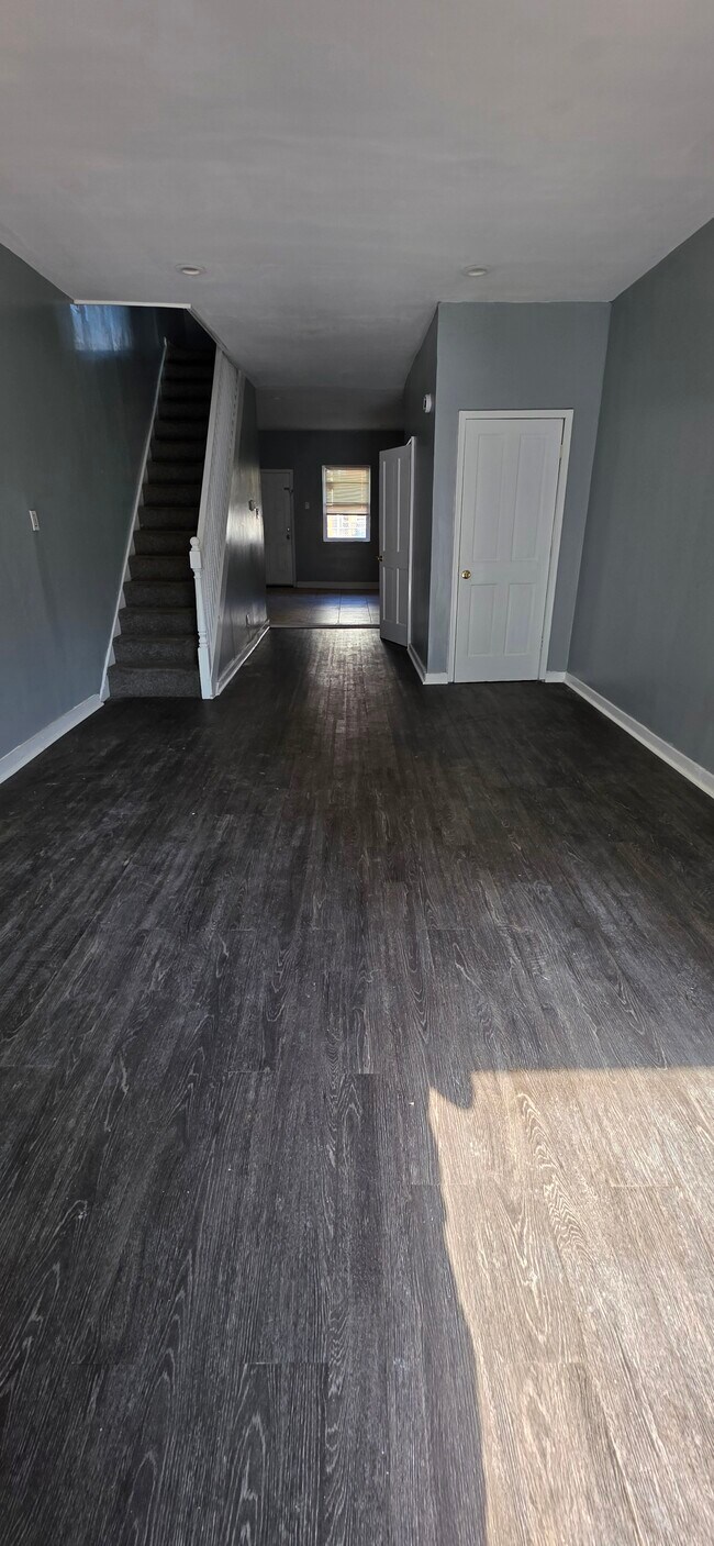 Foto del edificio - 515 N Kenwood Ave