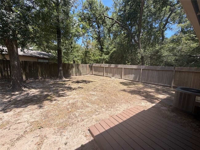 Building Photo - 9 Wolfhound Ln