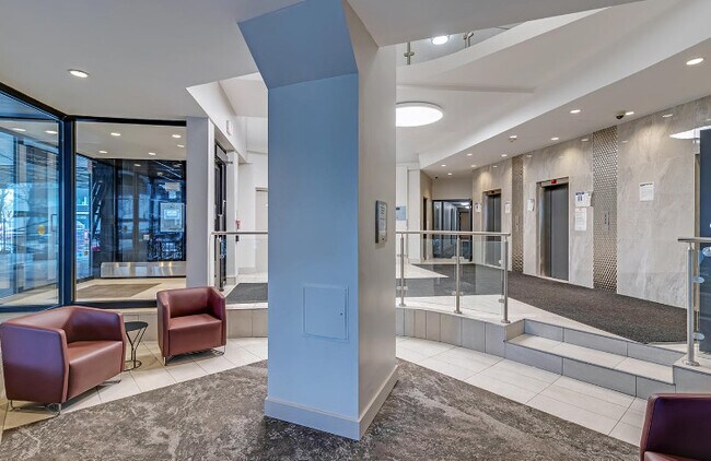 Photo du bâtiment - 1350 Danforth Road