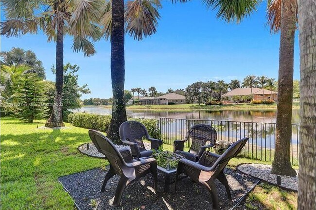 Foto del edificio - 9881 Sundance Ct
