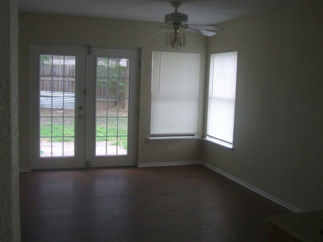 Foto del edificio - 5770 Country Sun Dr