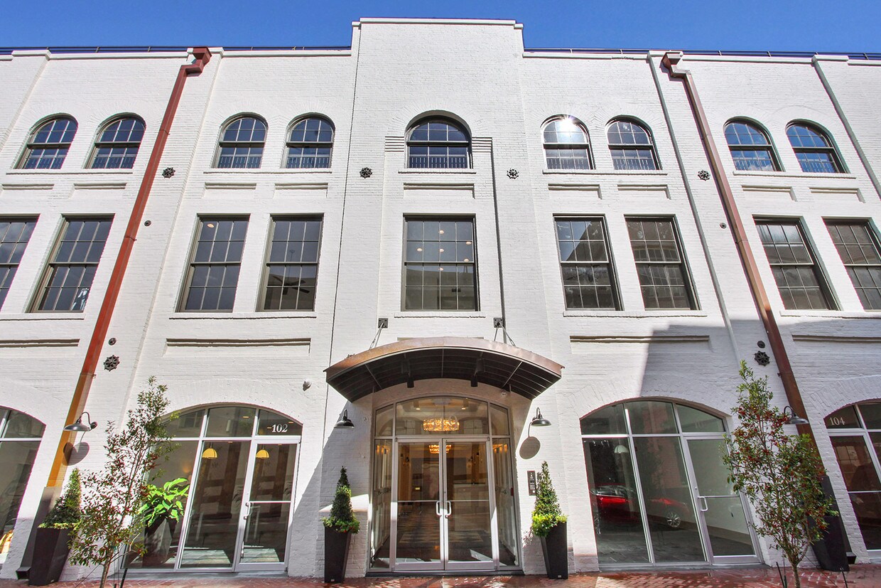 519 Wilkinson St, New Orleans, LA 70130 Condo for Rent in New Orleans