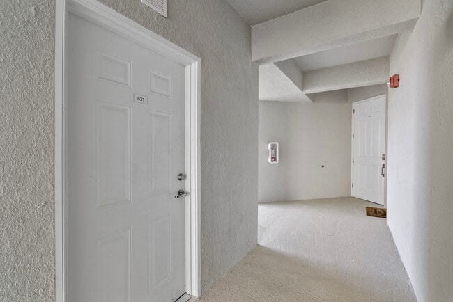 Foto del edificio - 43050 Greenway Blvd