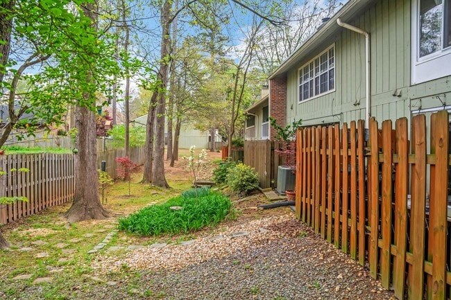 Photo - 2106 Palmyra Dr (Marietta, GA) Apartment