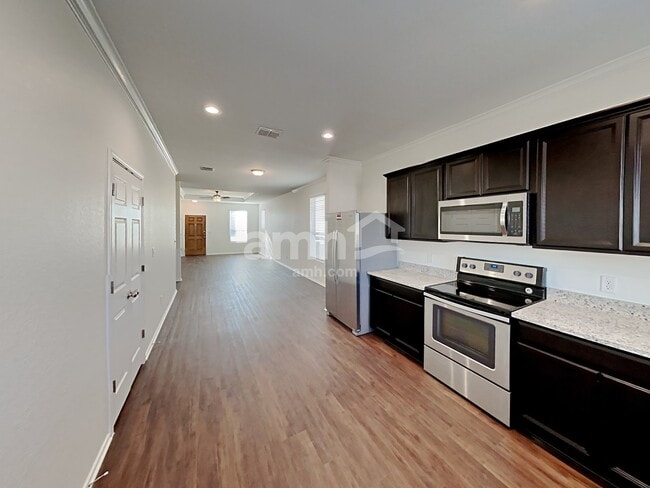 Foto del edificio - 150 Texas Thistle