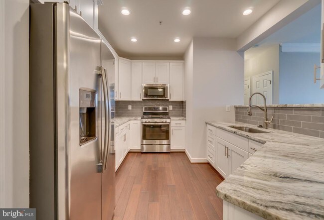 Foto del edificio - 621 Cobblestone Blvd