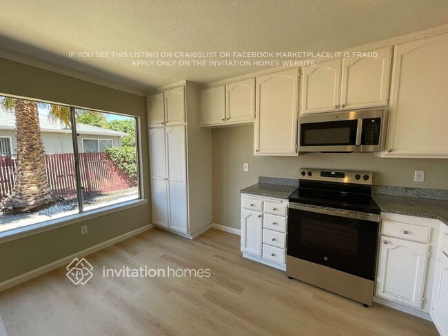 Building Photo - 2214 Newcastle Ct