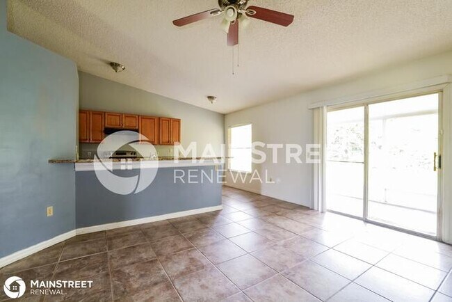 Foto del edificio - 637 Twin Lake Ave, Deltona, FL 32738