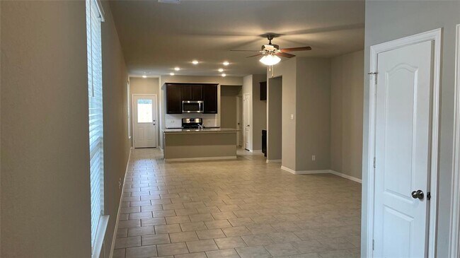 Building Photo - 5614 Tabula Rasa