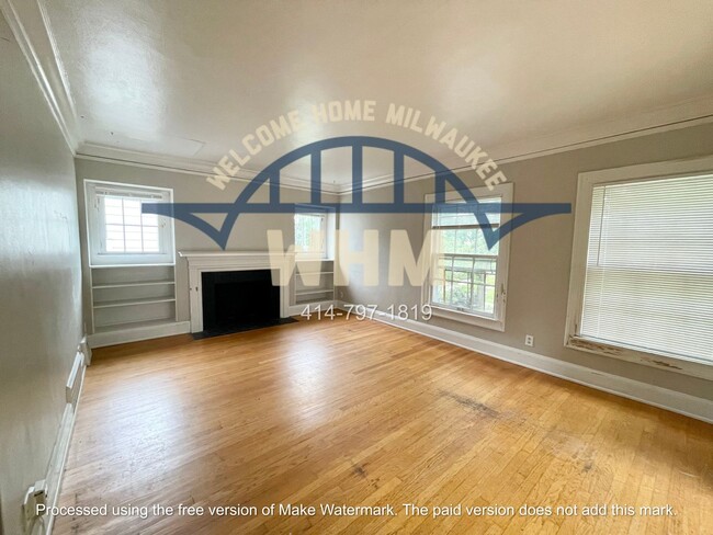 Foto del edificio - 3453 N Frederick Ave