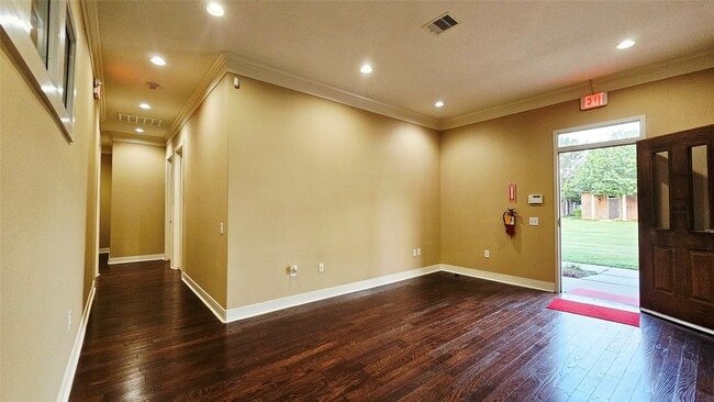 Building Photo - 4501 Cartwright Rd
