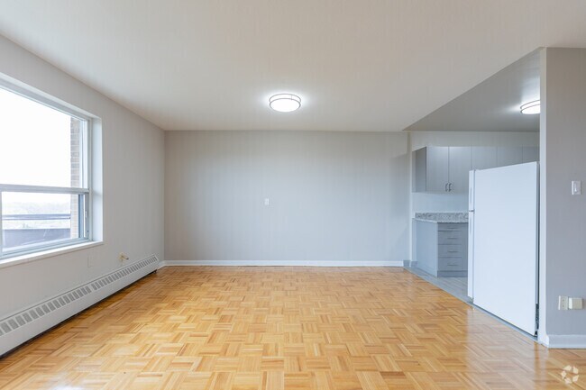 1BR, 1BA - 650SF - Dining Room - 150 Culford Rd