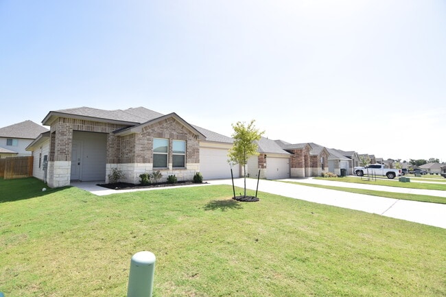 Building Photo - 8514 Brahma Plns Rd