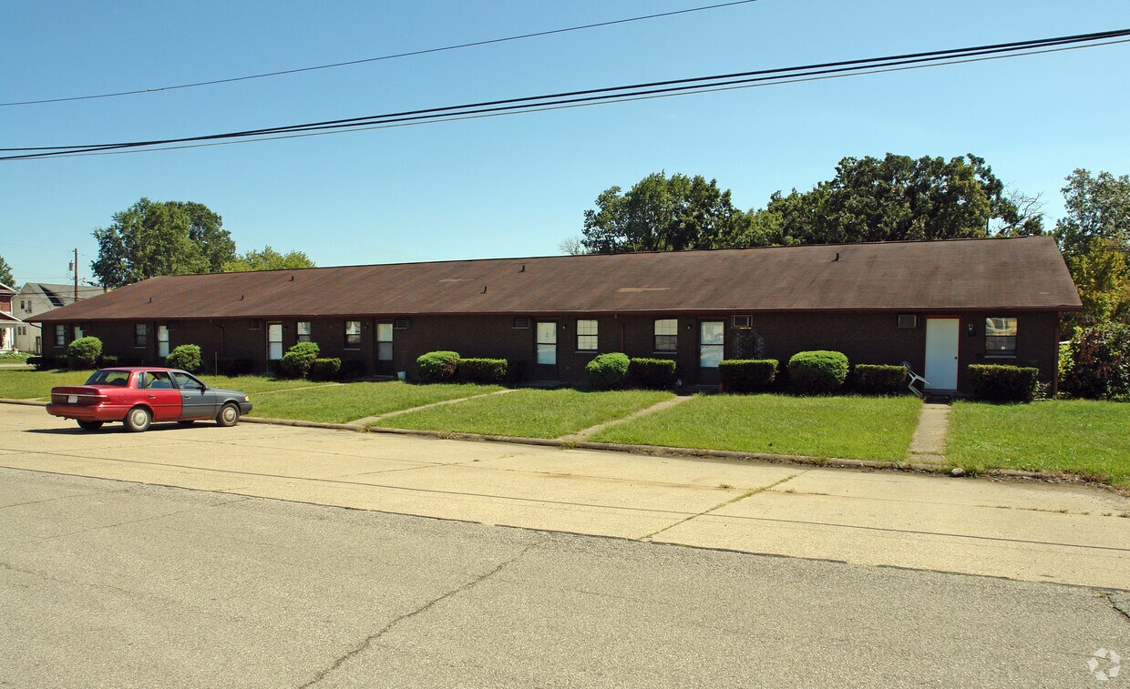 Primary Photo - 1-14 Wilbur St