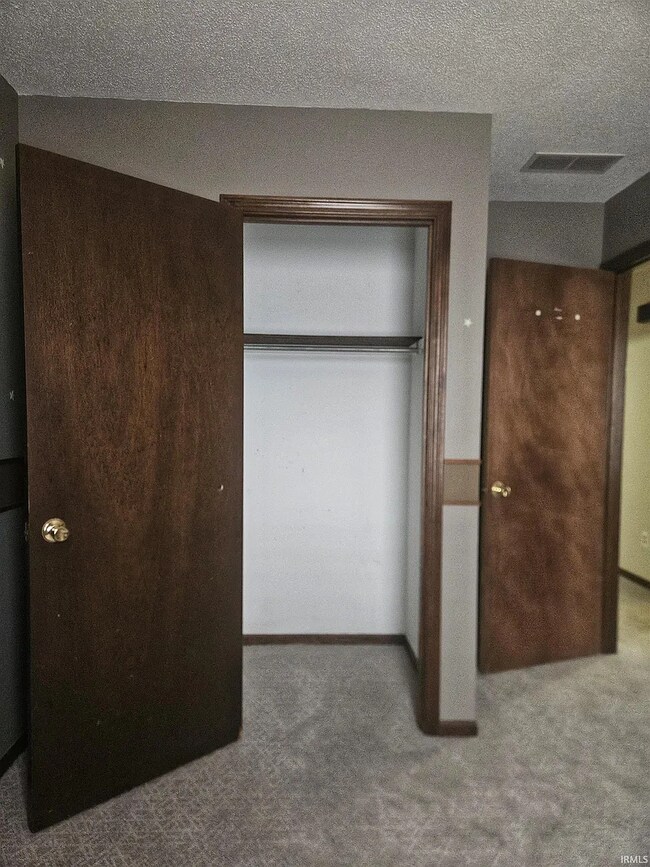 Foto del edificio - 1330 Springbrook Rd