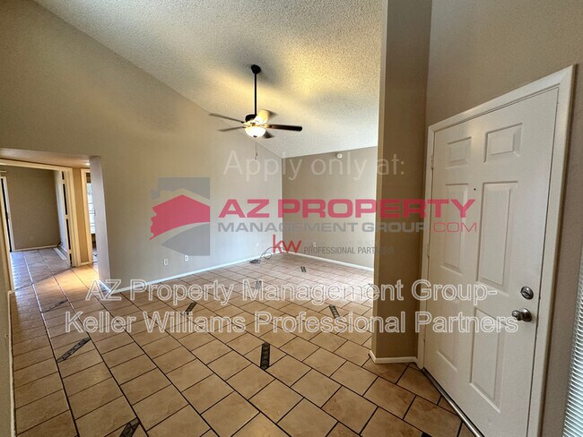 Foto del edificio - 4764 W Eva St