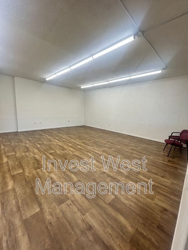 Building Photo - 277 Main Ave