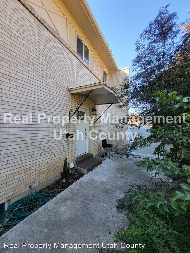 Foto del edificio - 4 br, 2.5 bath House - 186 E 2100 N