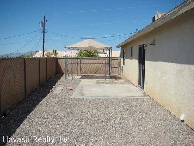 Building Photo - 3 br, 2 bath House - 3017 Caliente Drive