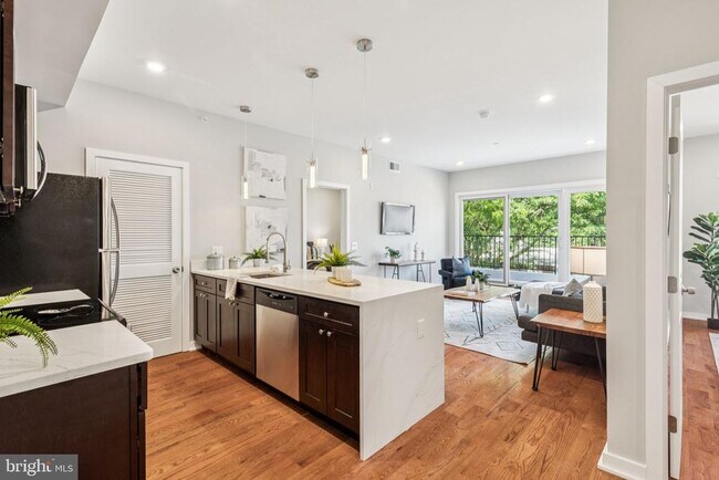 Foto del edificio - 203 Haverford Ave