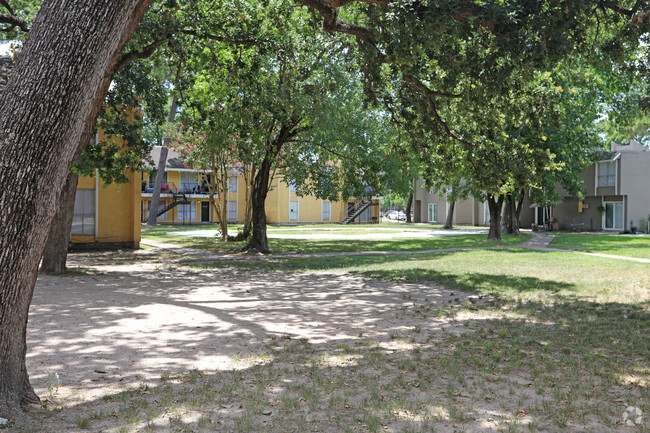 Foto del edificio - Casa Grande Apartments