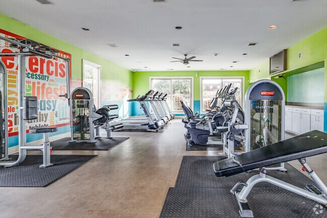 Gimnasio - Cider Mill Apartments