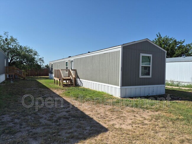 Building Photo - 2501 Martin Luther King Dr