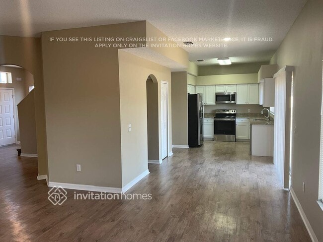 Building Photo - 13220 Pike Lake Dr