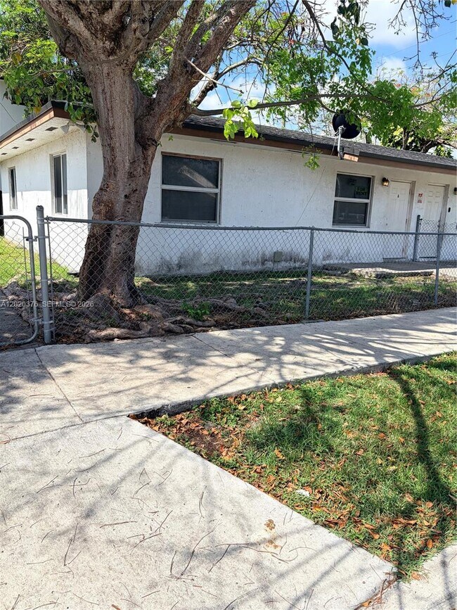 Building Photo - 1329 NW 6th Ave