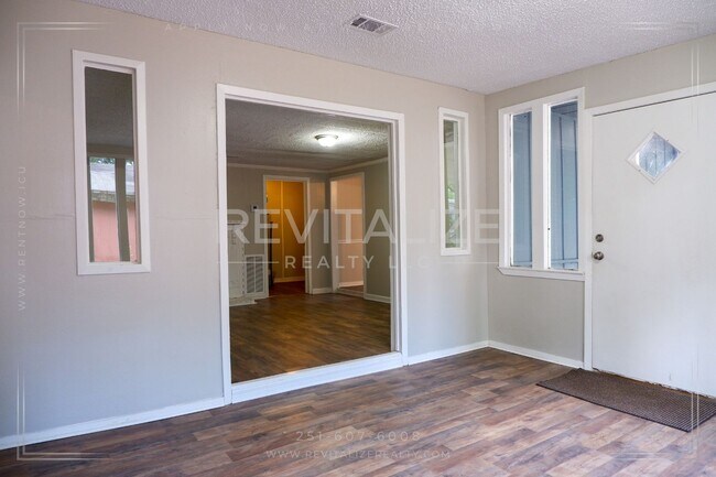 Foto del edificio - 7846 Roberson St