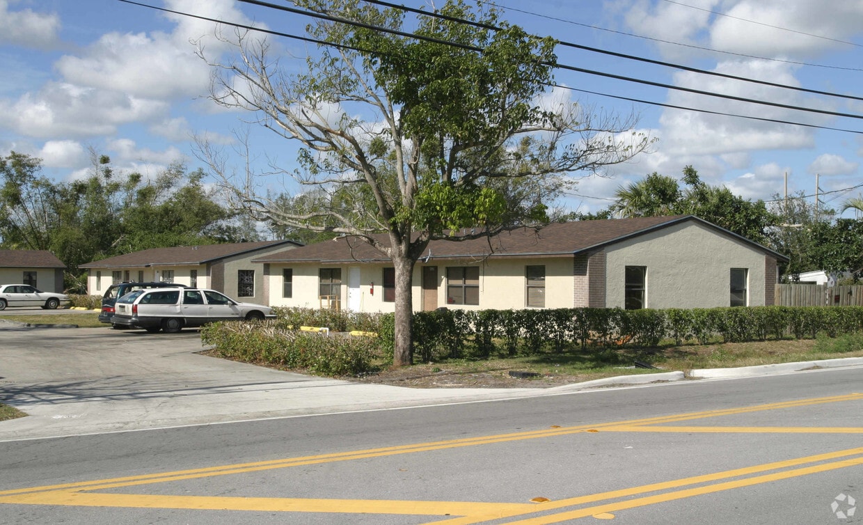 View from across the street - 4669 Davis Rd