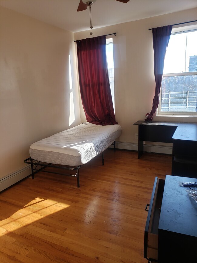 Building Photo - 145 Rockaway Ave