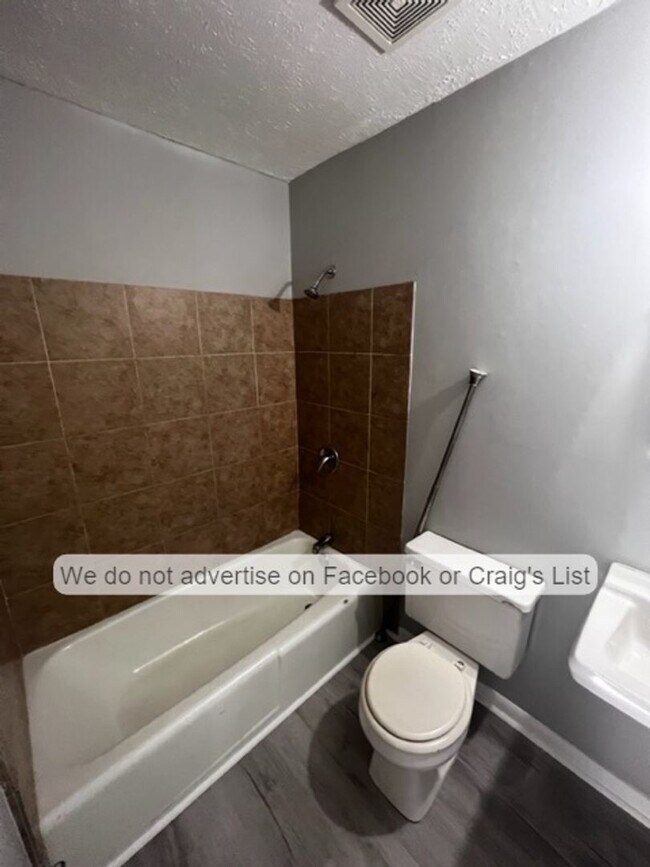 Building Photo - Arran Hills- Pawling Court