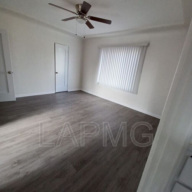 Foto del edificio - 3538 E. 52nd St.