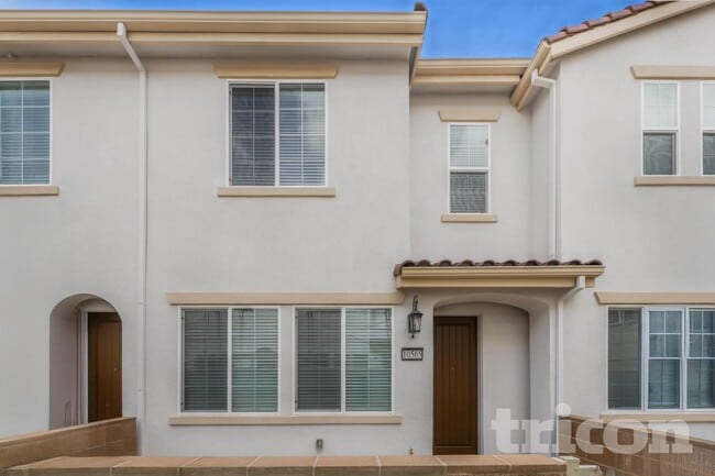 Building Photo - 10565 Vina Ct
