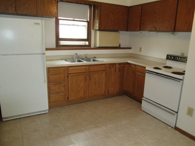 Building Photo - 1027 Campbell Dr